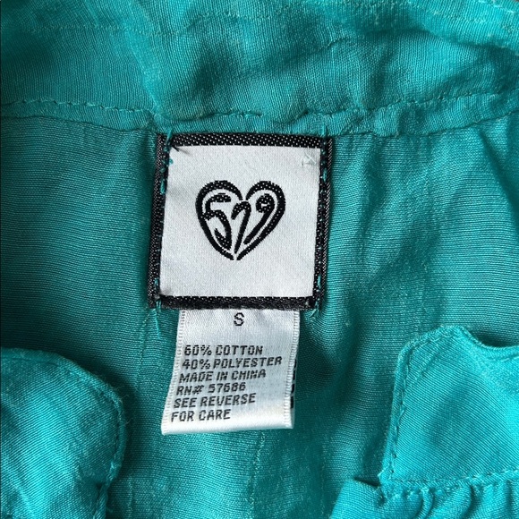 579 Turquoise Ruffled Sleeveless Blouse | Sleeveless Blouse | Ruffle Blouse - Picture 3 of 6